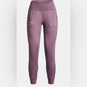 NWT Under Armour Motion Jogger Fitted in Mauve Size Small